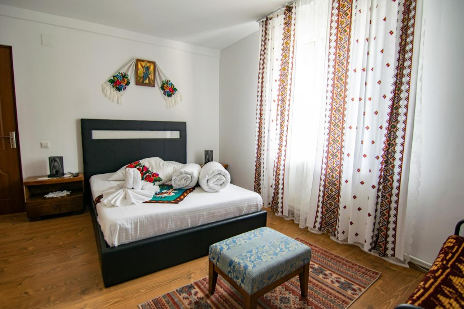 Lacrima Izei Săcel Exterior foto
