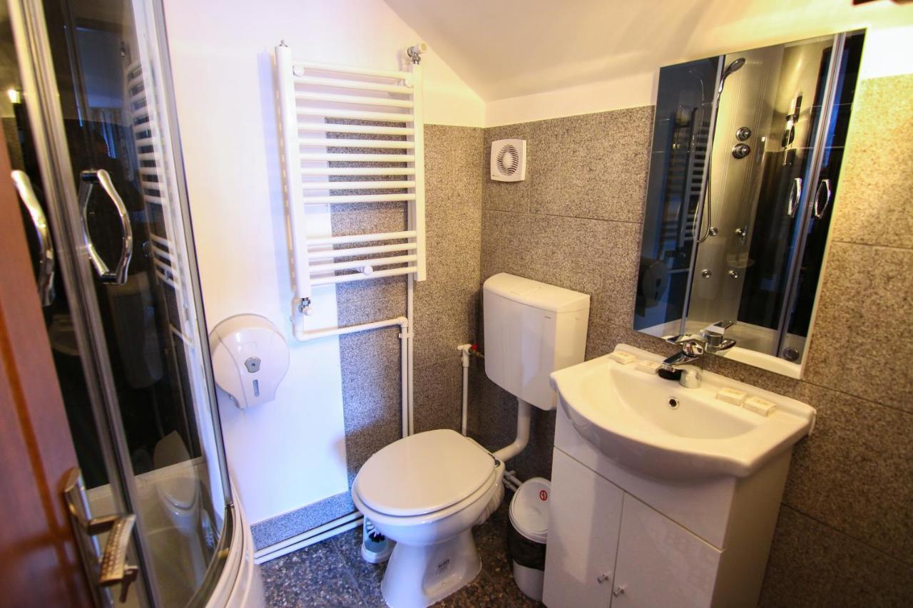 Lacrima Izei Săcel Exterior foto
